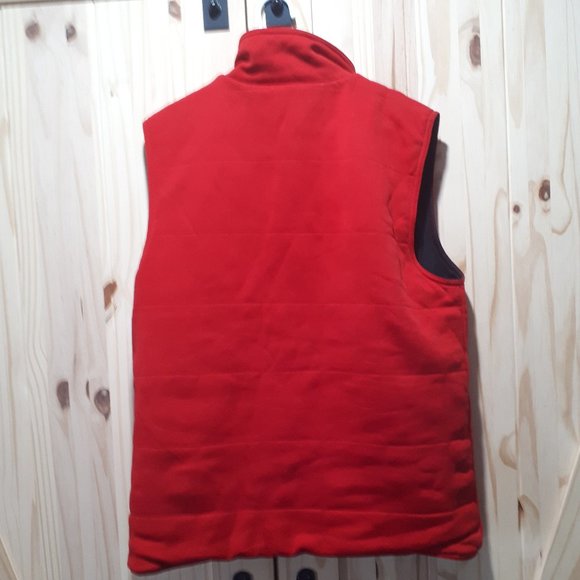 Spanner Sport two sided vest red one side and black the other side insulated. - Picture 2 of 6